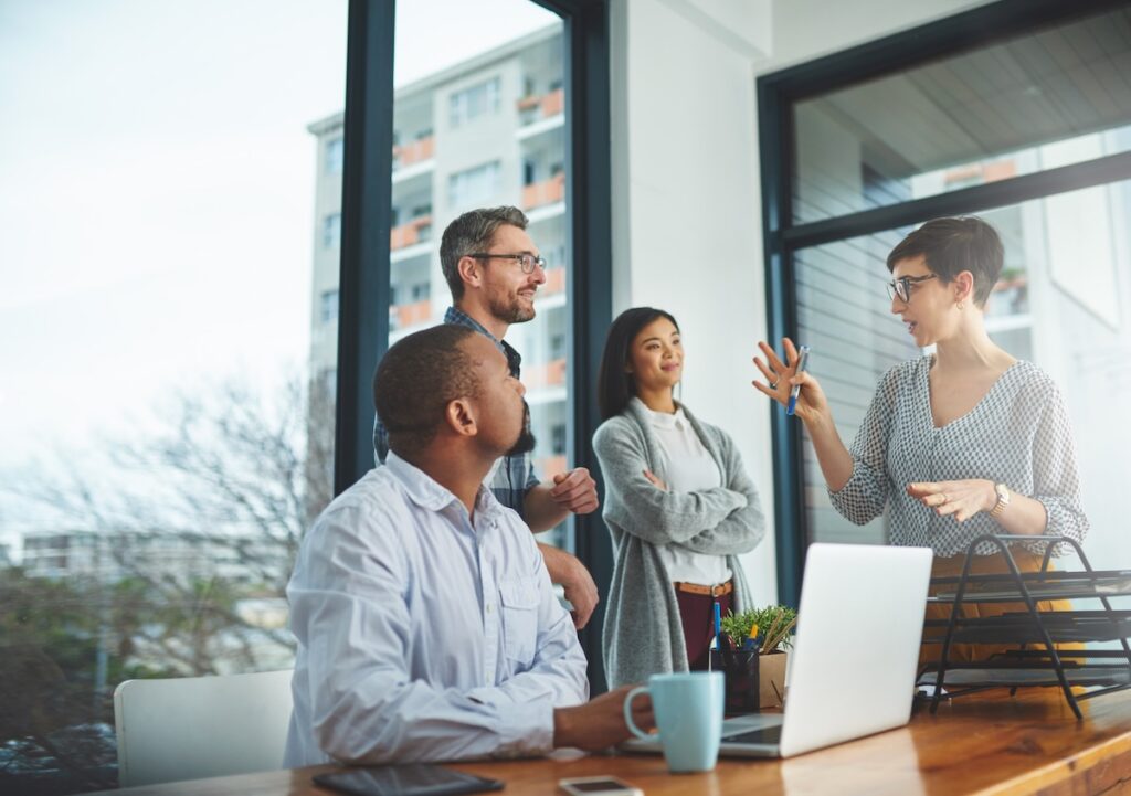 a professional trainer teaching an inside sales training team